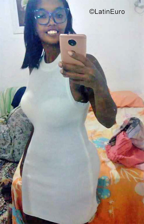 Date this sultry Brazil girl Lela from Recife BR11587