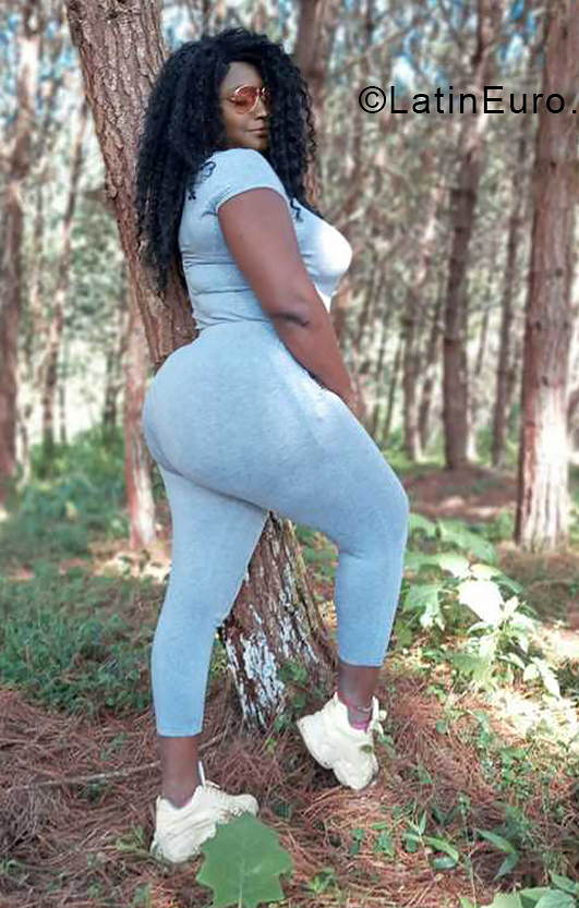 Date this hot Colombia girl Daniela from Cali CO31117