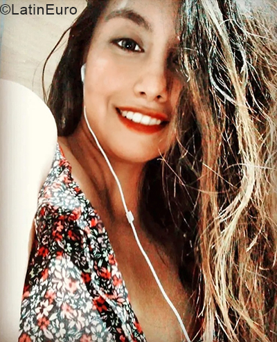 Date this stunning Peru girl Linda from Lima PE1971