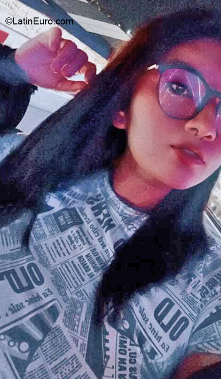 Date this funny Mexico girl Hannah from Mexico City MX2537