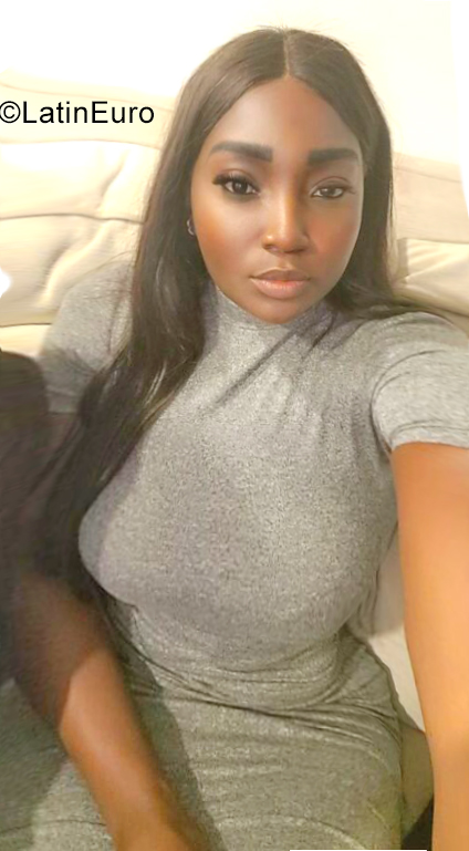 Date this stunning United States girl Mirta from New York US21543