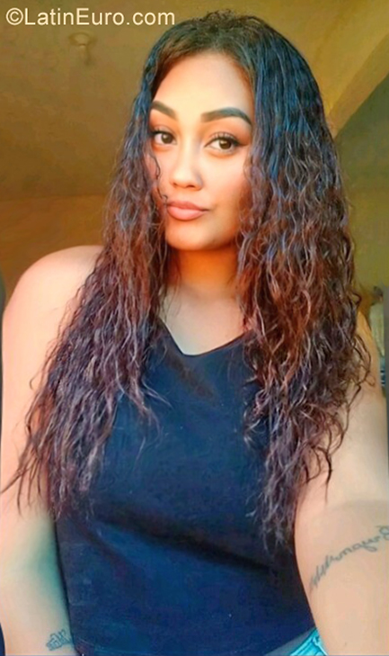 Date this foxy Brazil girl Rayane from Rio De Janeiro BR11595