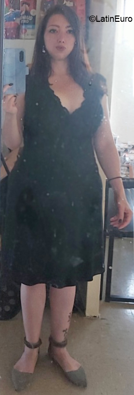 Date this funny United States girl Yesenia from New York US21561