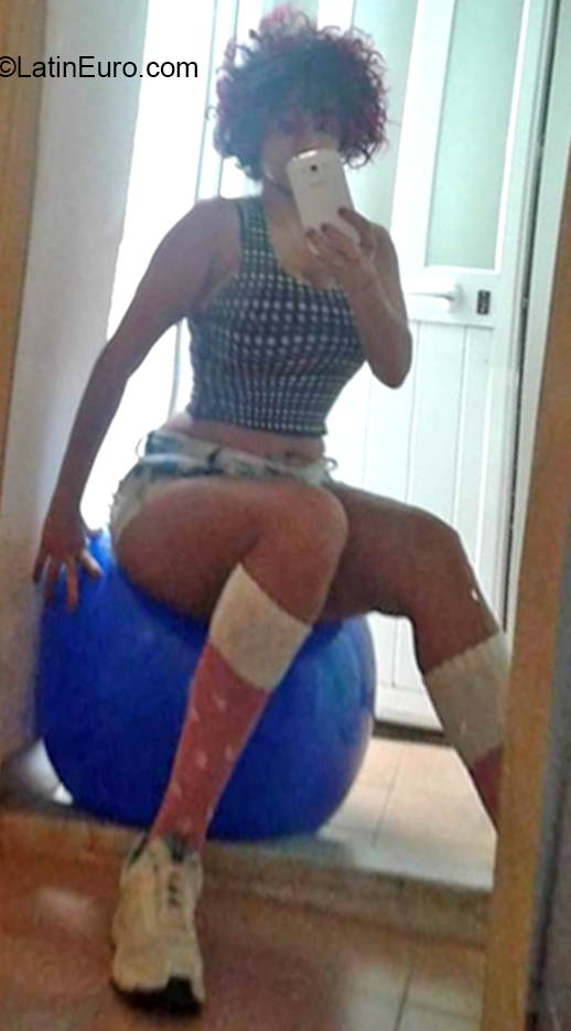 Date this passionate Brazil girl Ana Paula from Barra Do Garcas BR11652