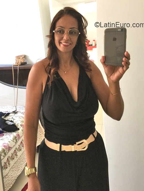 Date this young United States girl Marcileide from Dallas US21608