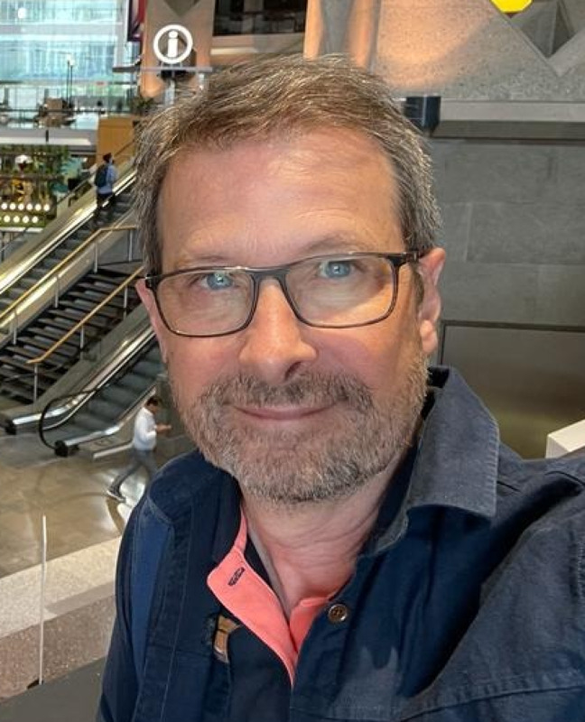 Date this beautiful Canada man Gilles from Montreal CA869