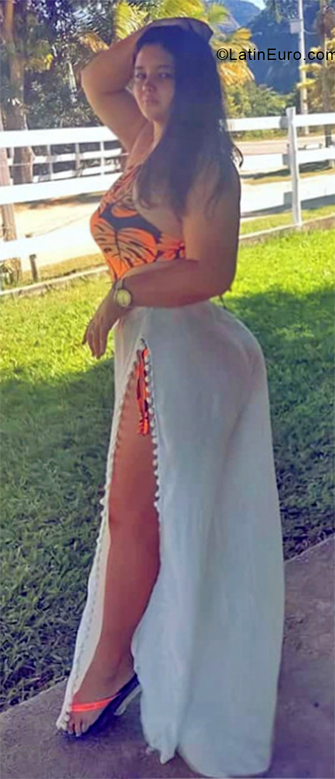Date this pretty Brazil girl CAMILA from Rio de janeiro BR11724