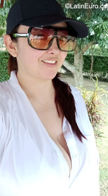 Date this lovely Colombia girl Leidy from Medellin CO31525