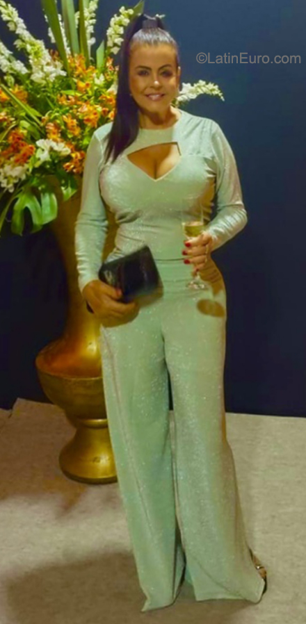Date this georgeous Brazil girl Lenimara from Brasília BR11741