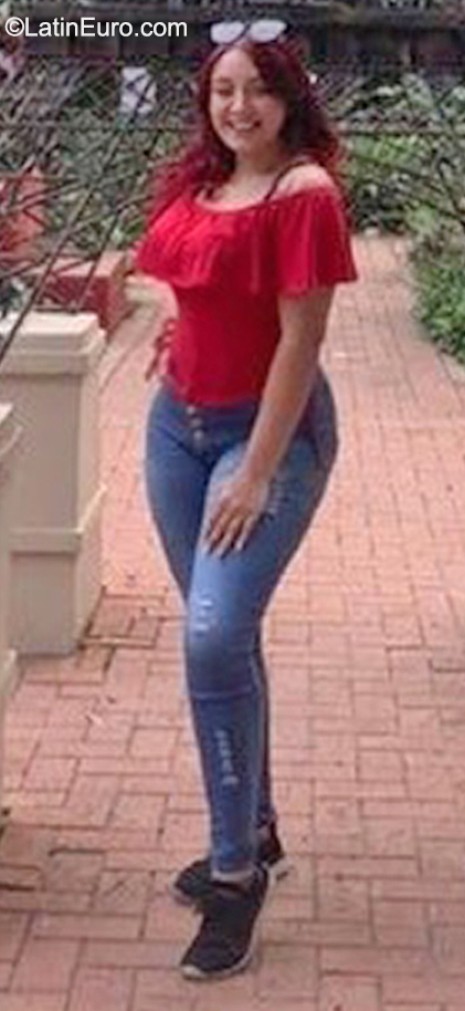 Date this sensual Bolivia girl Fecy from Santa Cruz BO138