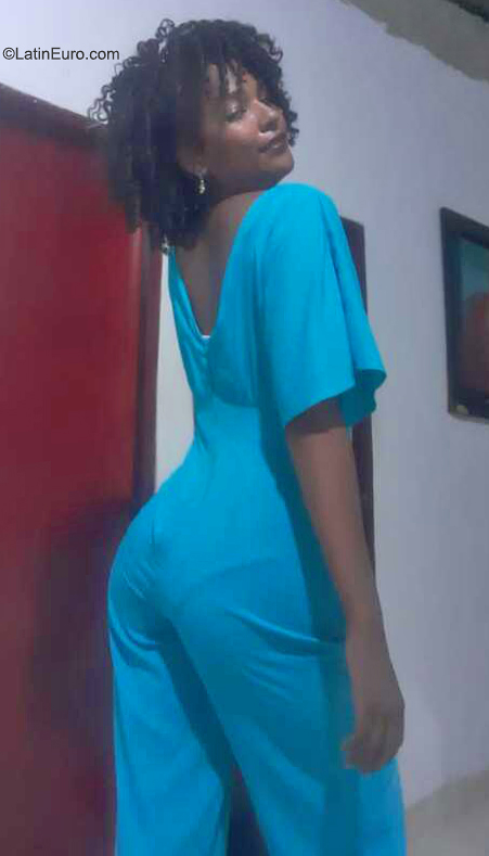 Date this charming Colombia girl Leed from Barranquilla CO31580