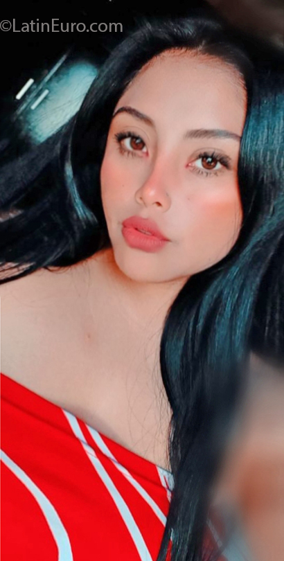 Date this lovely Mexico girl Yaretzy from Mexico City MX2592