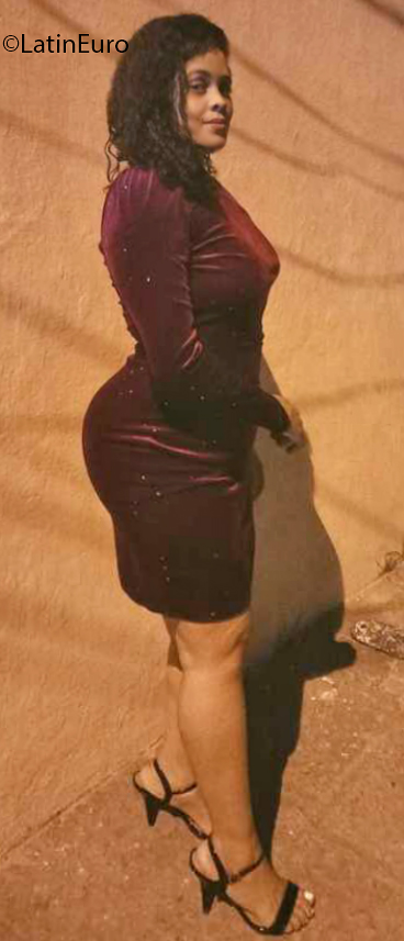 Date this cute Brazil girl Deborah from Recife BR11813