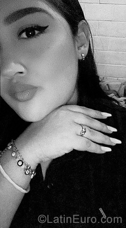 Date this nice looking El Salvador girl Paola from San Salvador SV177