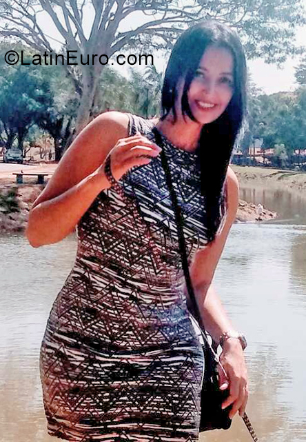 Date this sensual Brazil girl Ail from Sao Paulo BR11850