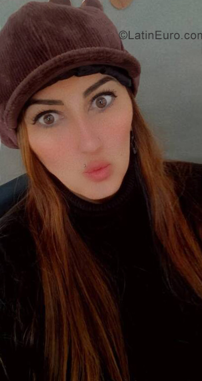 Date this athletic Brazil girl ELEN from São Paulo BR11871