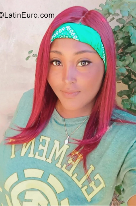Date this lovely Chile girl Dayan from Linares CL336