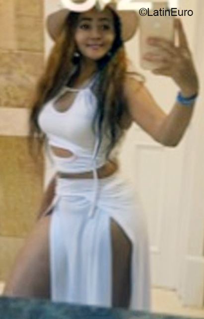 Date this cute Dominican Republic girl Nercy from Santo Domingo DO40833