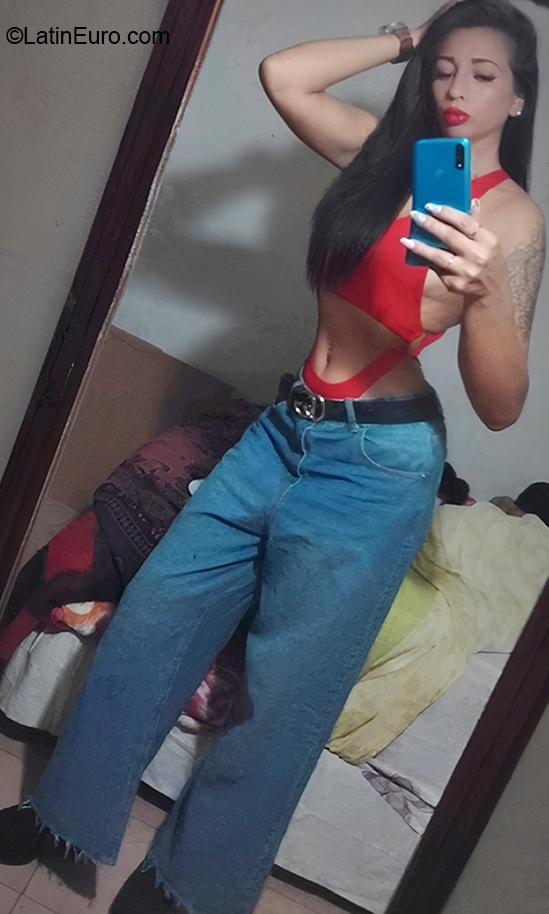 Date this fun Argentina girl Carolina from Buenos Aires AR872