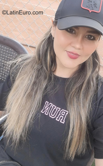Date this young Colombia girl Shirley from Neiva CO31803