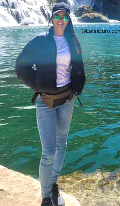 Date this gorgeous Peru girl Susana from Lima PE2024