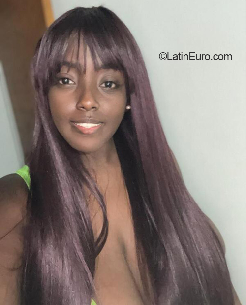 Date this pretty Colombia girl Luisa from Medellin CO31921