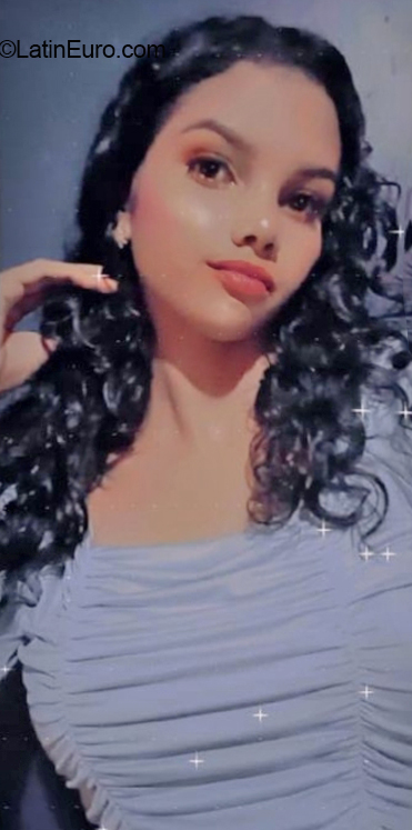 Date this athletic Venezuela girl Yorgelis from Ojeda VE4252