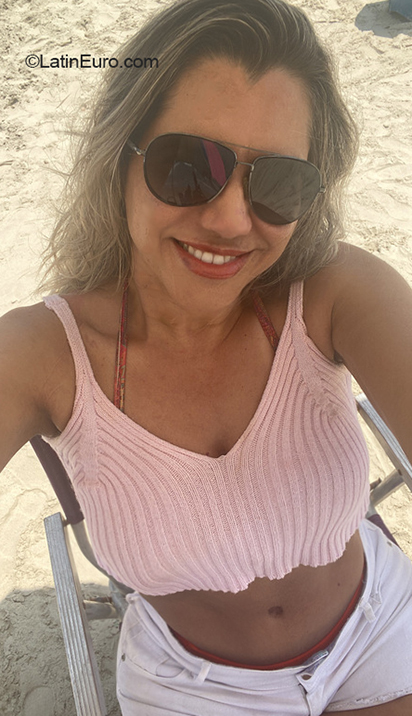 Date this charming Brazil girl Adriana from Sao Paulo BR12109