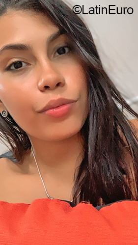 Date this hard body Cuba girl Claudia from Havana CU820