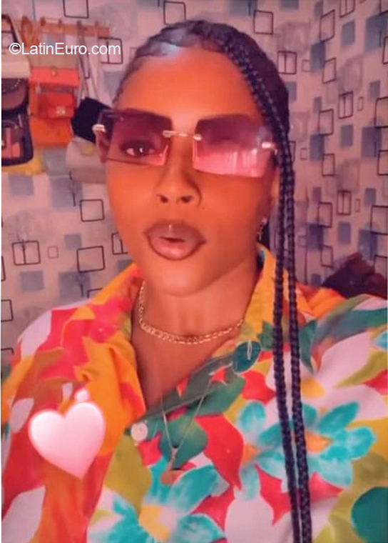 Date this beautiful United States girl Lean from New Milford US21851