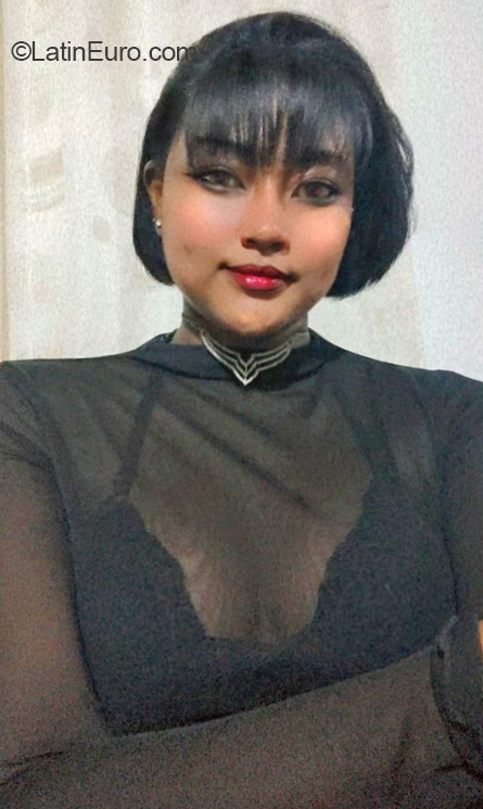 Date this fun Colombia girl Angie from Cali CO31993
