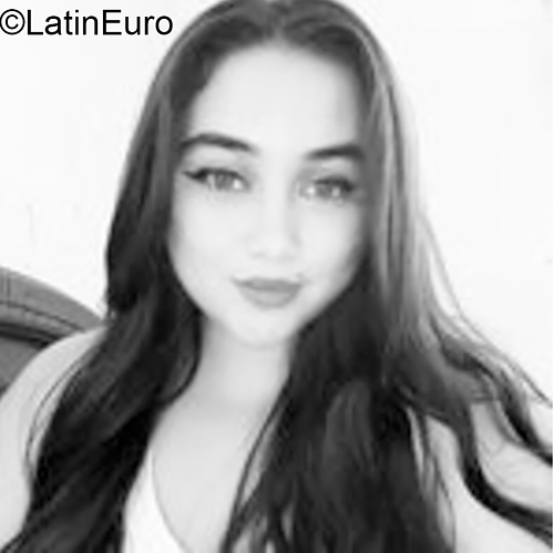 Date this hard body Colombia girl Karol from Medellin CO32050