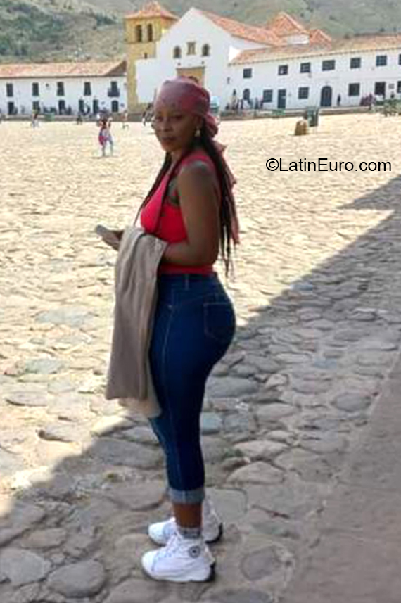 Date this pretty Colombia girl Rub from Jamundi CO32099