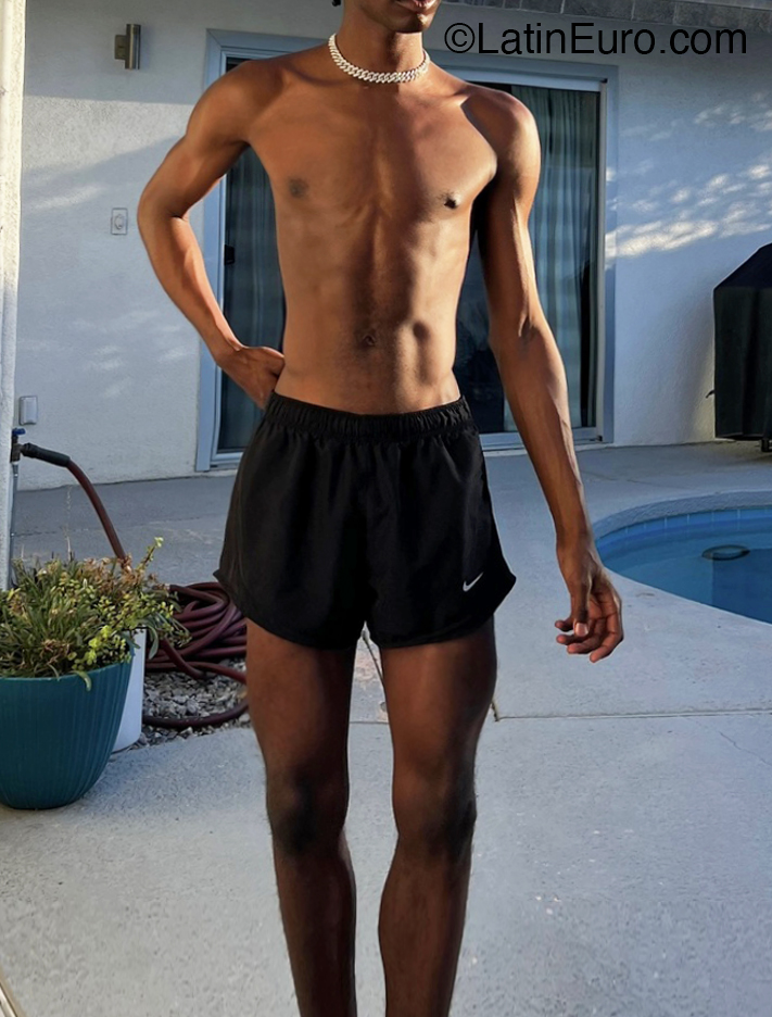 Date this nice looking Dominican Republic man Rafaael from La Romana DO44206