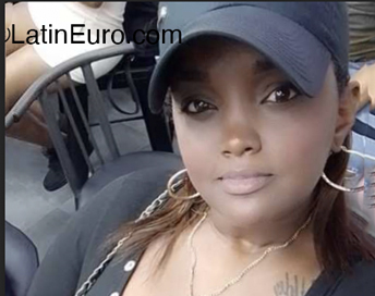 Date this delightful Dominican Republic girl Ysis from Santo Domingo DO44794