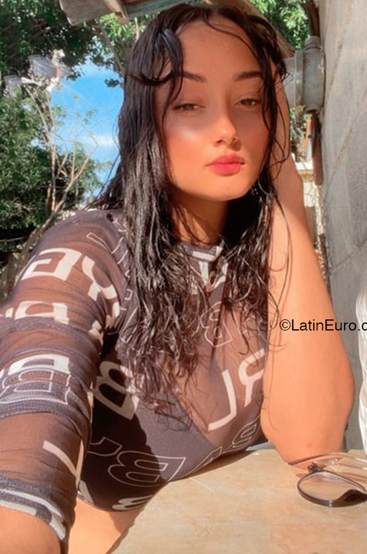 Date this sultry Dominican Republic girl Ana from Santiago DO44923