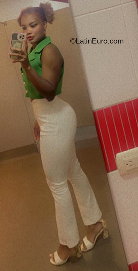 Date this lovely Dominican Republic girl Katiana from Higuey DO45046