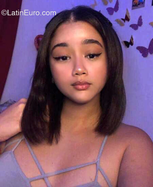 Date this young Dominican Republic girl Jess from Santo Domingo DO47096