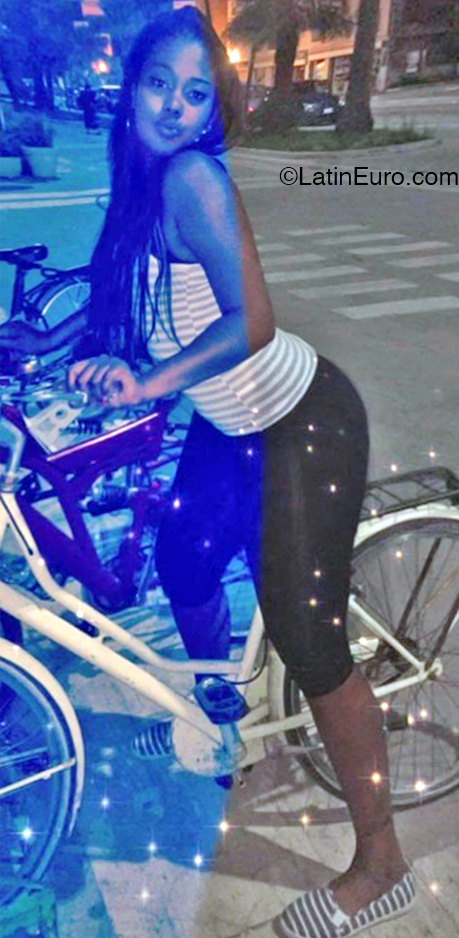 Date this exotic Dominican Republic girl ANA from Boca Chica DO47739