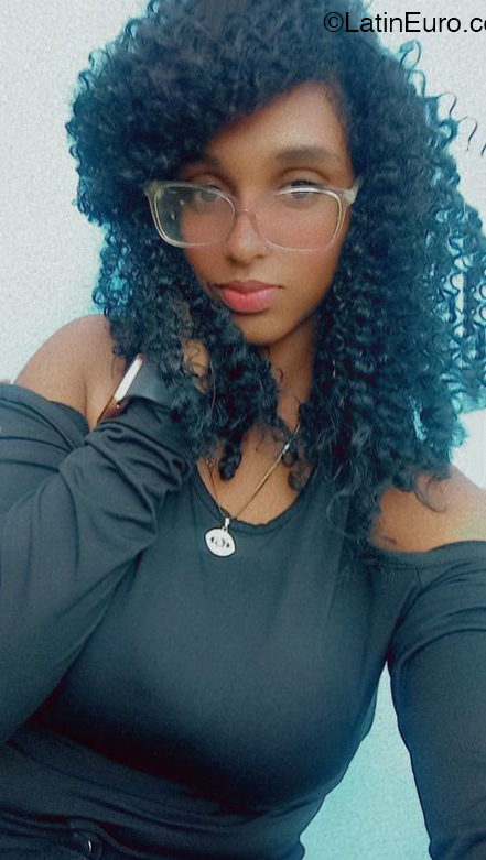 Date this sultry Dominican Republic girl YISSEL LEBRON from Santo Domingo Este DO51125