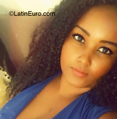 Date this happy Dominican Republic girl Patty from Santo Domingo DO52796