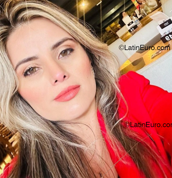 Date this funny Brazil girl Monique from Itanhaem BR12317