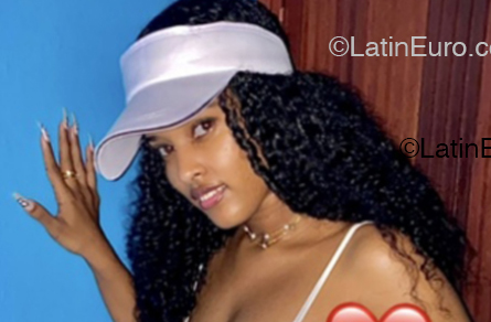 Date this funny Dominican Republic girl Andresly from Santo Domingo DO53916