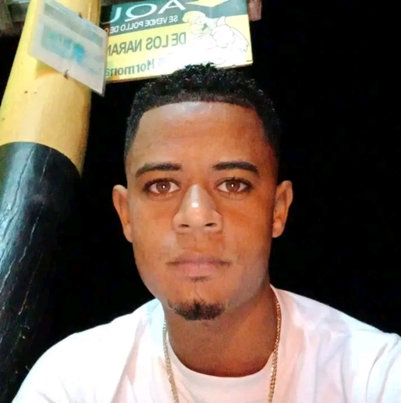 Date this attractive Dominican Republic man Rony from Santiago DO54183