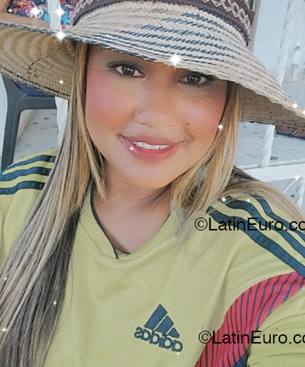 Date this beautiful Colombia girl Eve from Cartagena CO33257