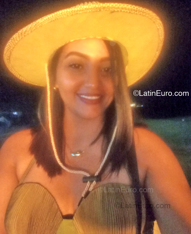 Date this young Dominican Republic girl Emeli from Puerto Plata DO54515