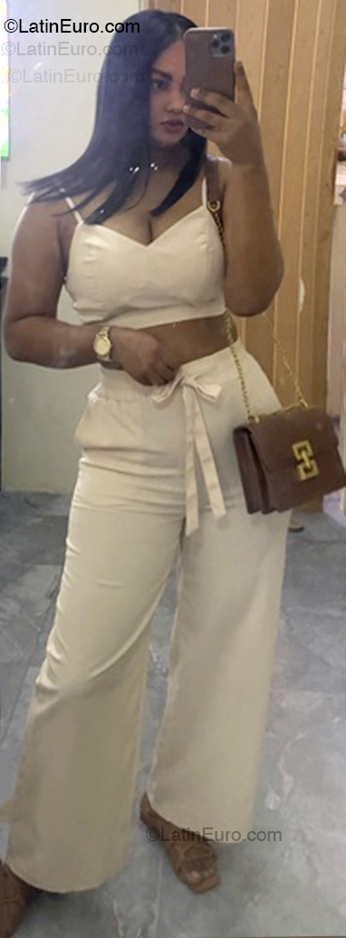 Date this fun France girl Massiela from Paris FR382