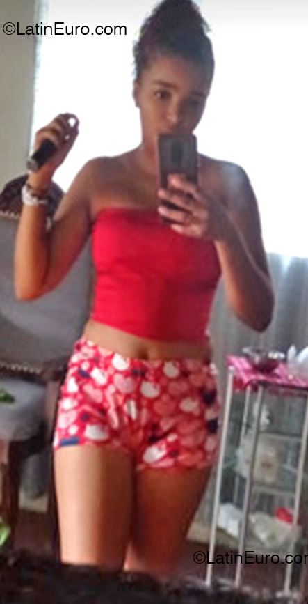 Date this funny Dominican Republic girl Maria from Santiago DO54911