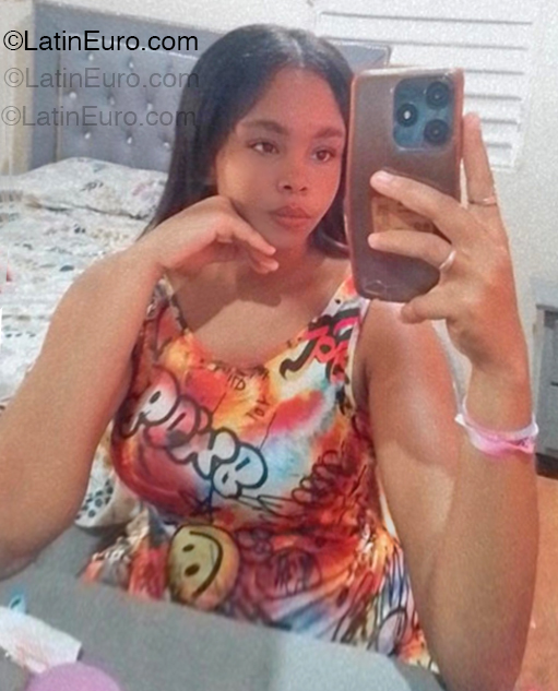 Date this funny Dominican Republic girl Alex from Santo Domingo DO54922