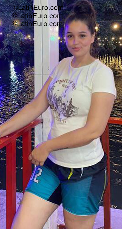Date this exotic Colombia girl Nani from Cucuta CO33320
